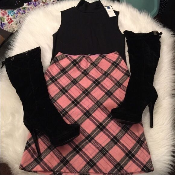 GAP Dresses & Skirts - GAP pink Midi wool skirt! Silky inner lining